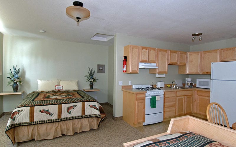 Studio lodging includes full kitchen