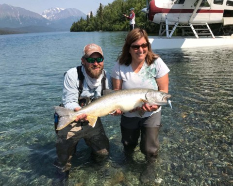 Click this image button to go to the "Lake Trout" page