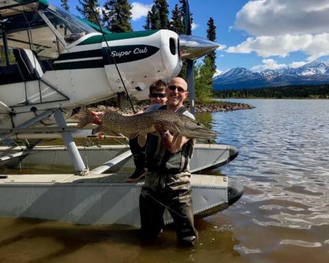 Click this image button to go to the "Northern Pike" page